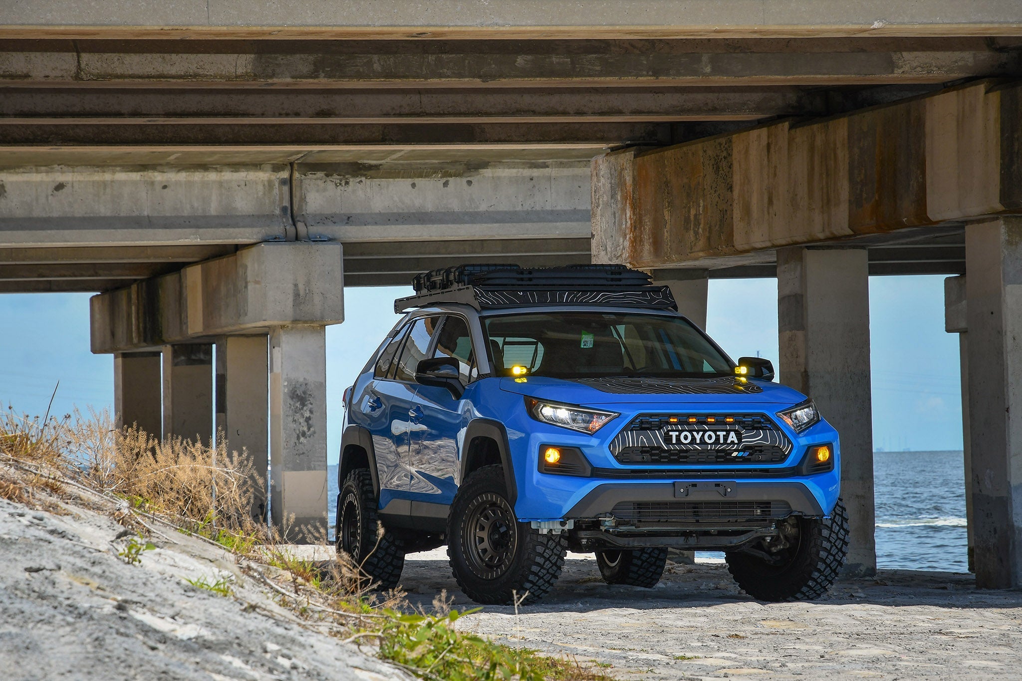 VENTURE | Satin Bronze